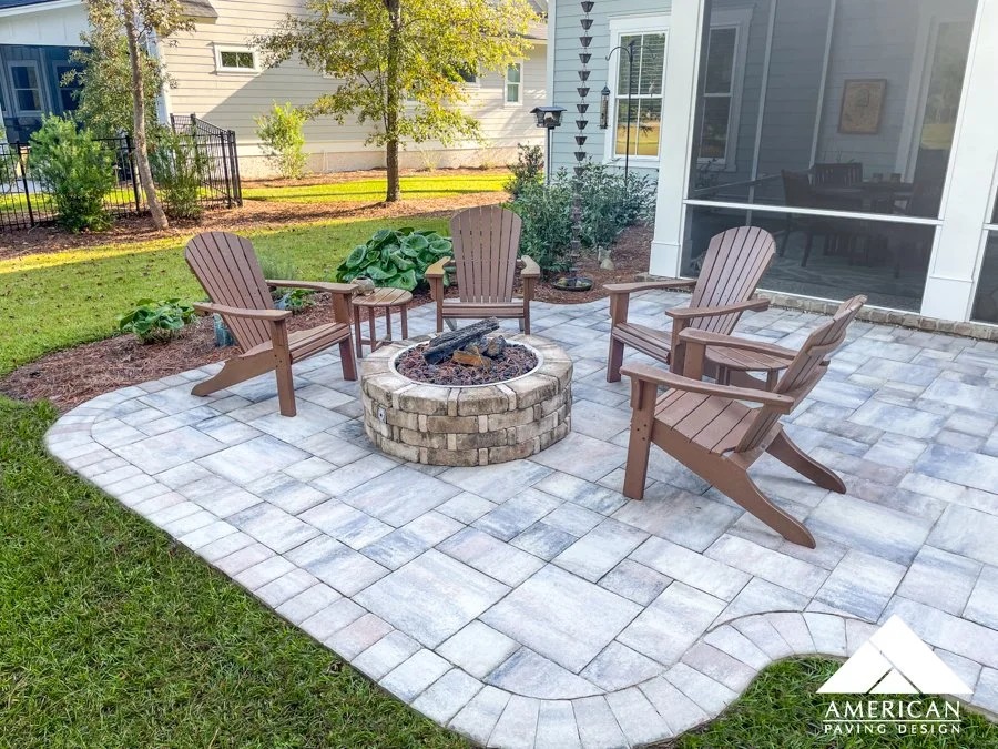 Paver patio with fire pit